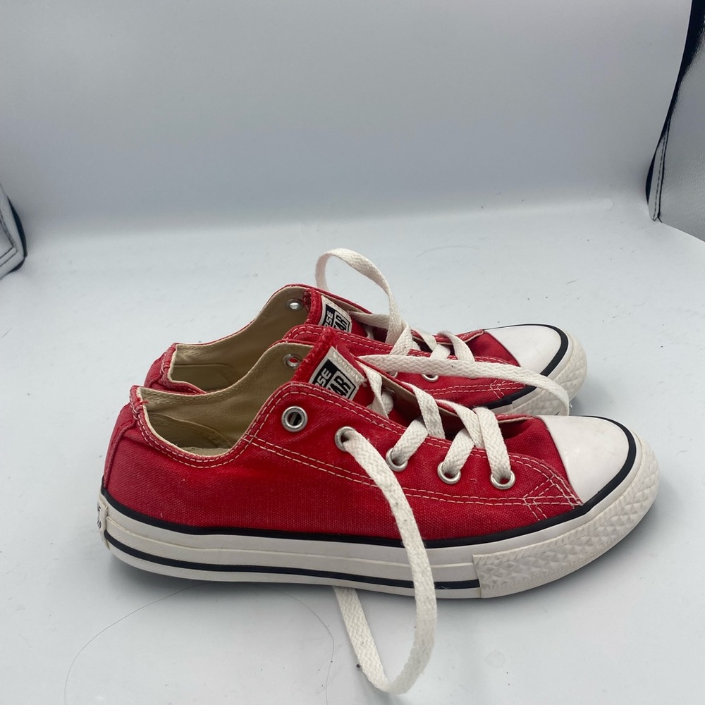 Size 2 Youth Converse All Star Low Sneakers Used Red
